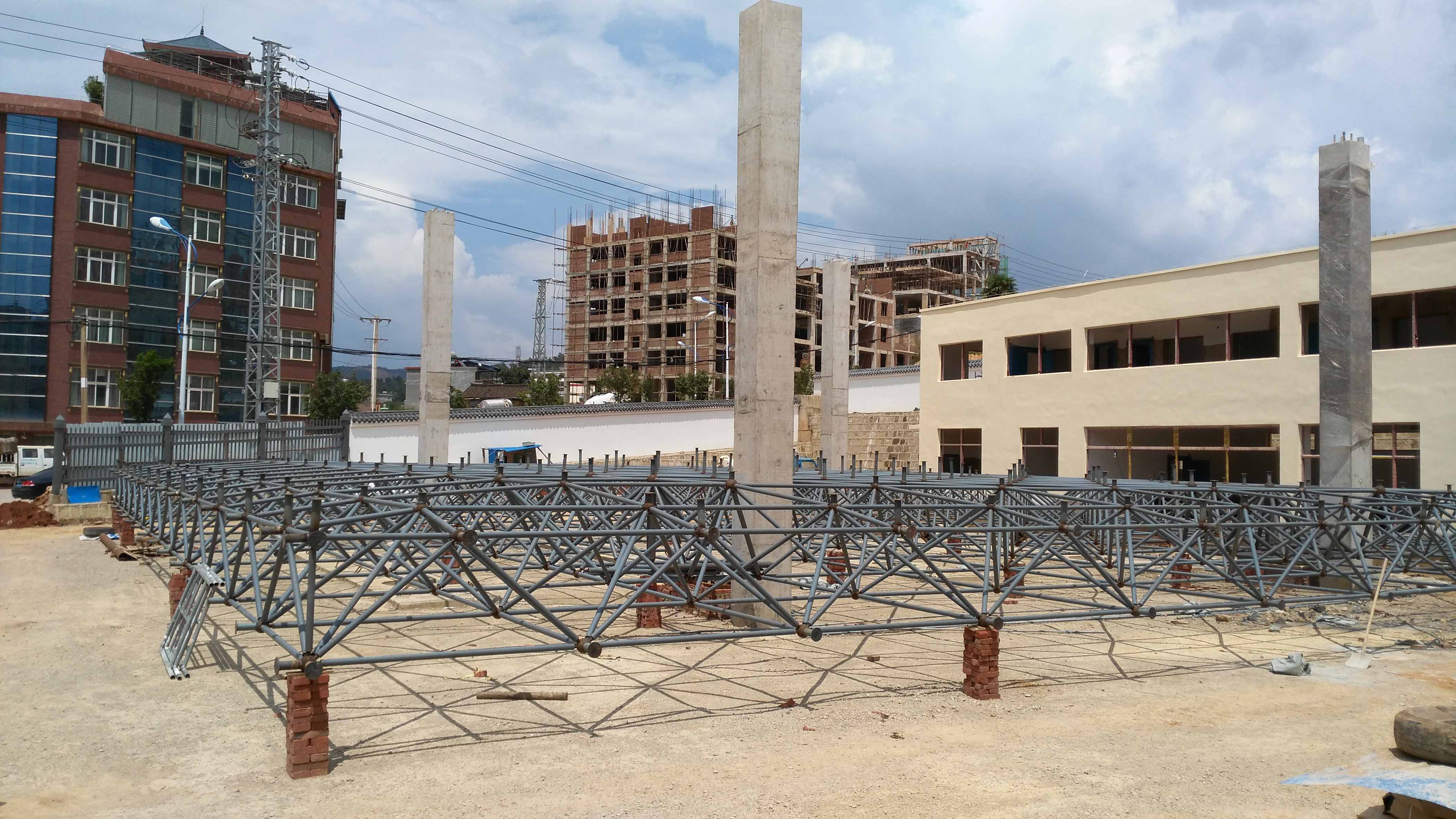 桂平小型加油站网架